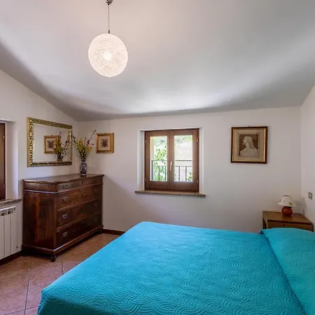 Oasi Battifoglia Bed and breakfast