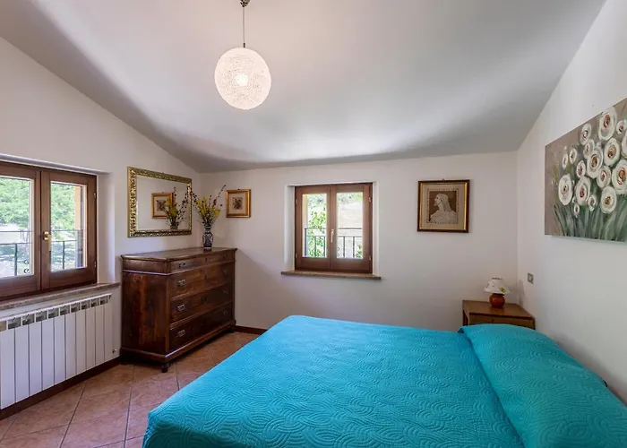 Oasi Battifoglia Bed & Breakfast