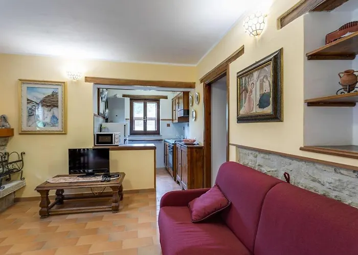 Bed & Breakfast Oasi Battifoglia 3*